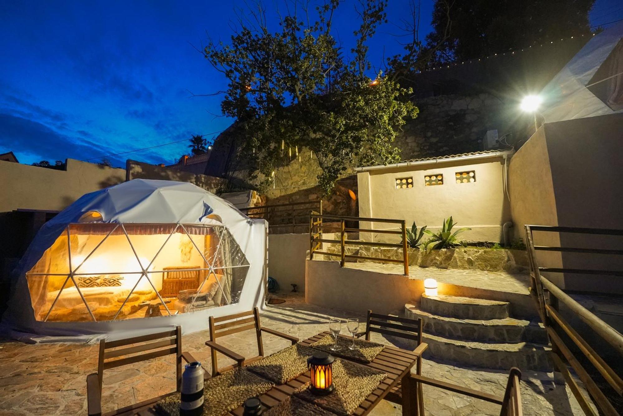 Aaa View Private Terrace Outdoor Heated Hot Tub Family Fun Villa Badalona Eksteriør billede